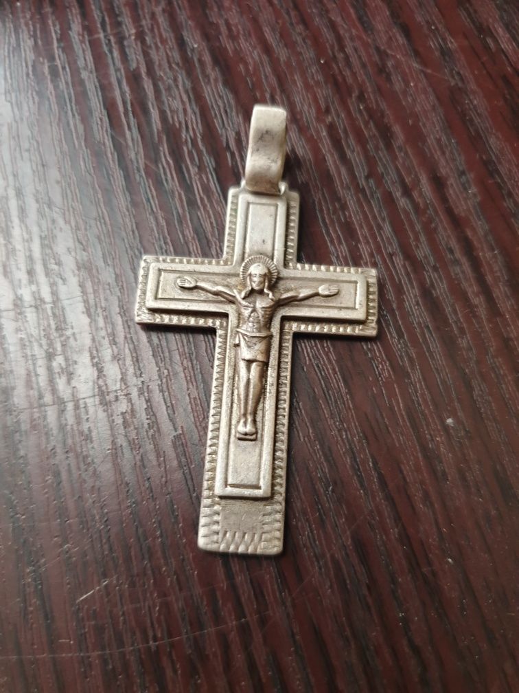 Крест серебро 925 пробы Вес 11.4 гр. р.р 5.5× 3.5см. серебрянный Крест