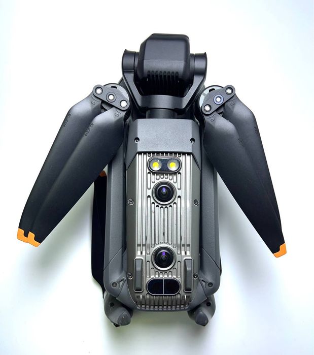 Дрон Dji mavic 3 Е тушка+акб+пропи