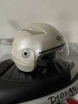Vendo capacete branco tamanho M