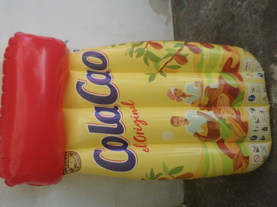 3 livros infantis  + Oferta colchão praia