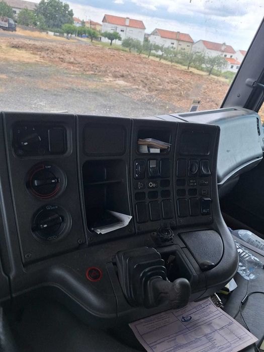 SCANIA 94G BASCULANTE