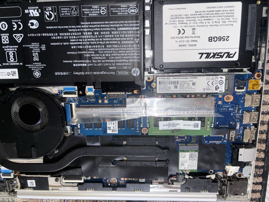 HP ProBook i3 | 16GB RAM | SSD NVMe + SATA | Windows 11 Pro – 200€