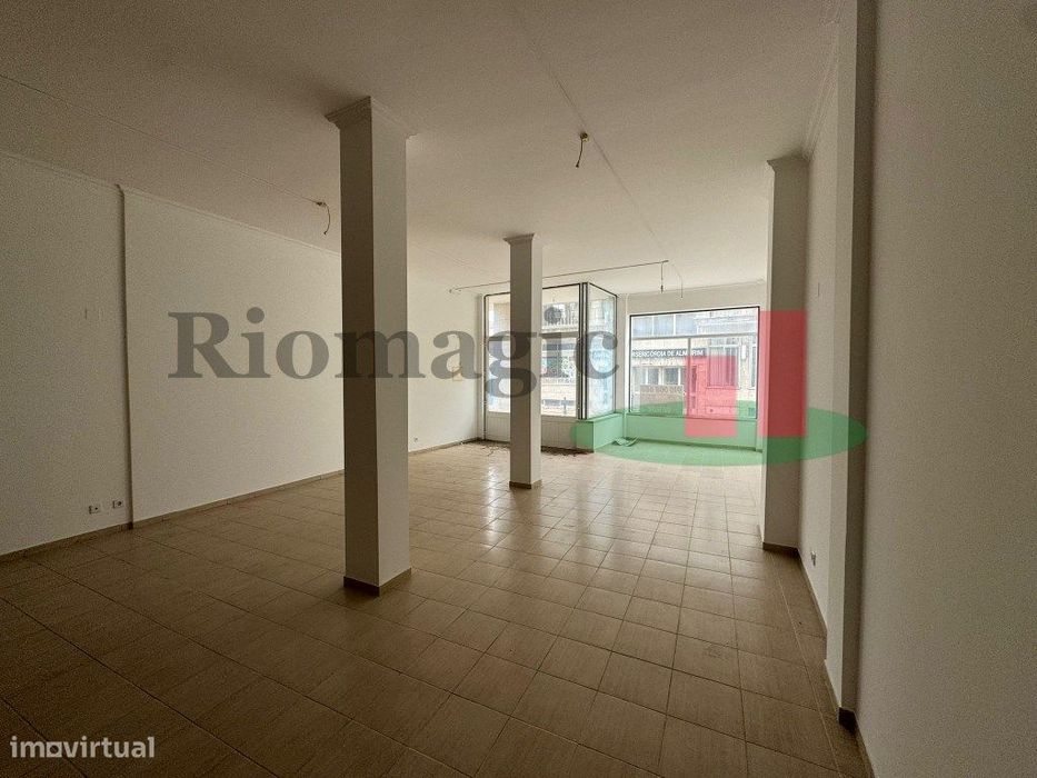 Loja - Almeirim***RIOMAGIC***