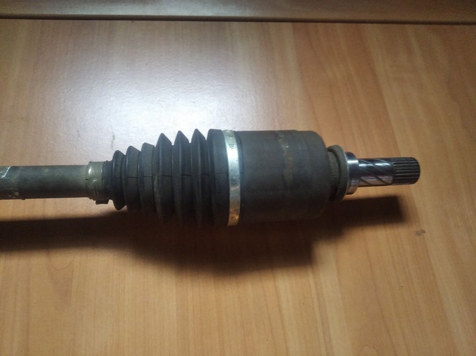 Передні полуось renault kangoo ліва права