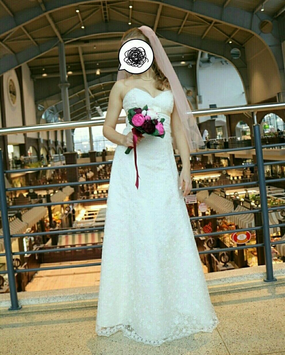 Продам свадебное платье цвет айвори