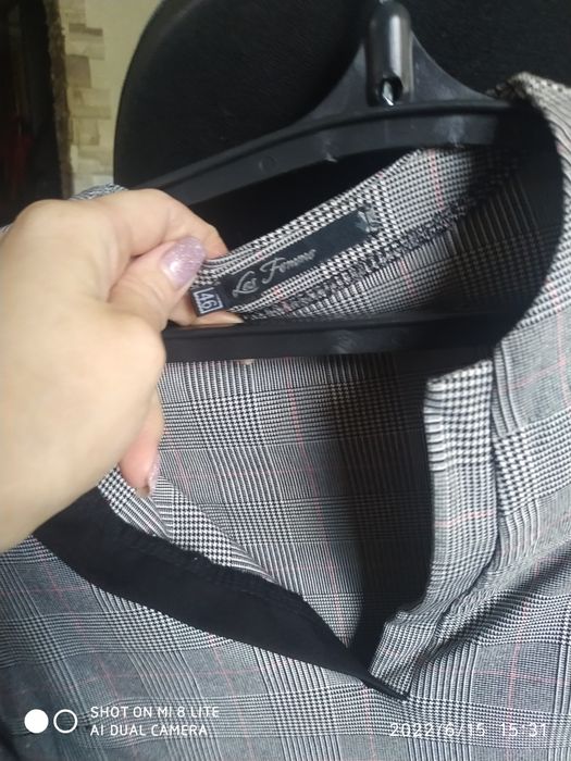 Сукня класичного стилю. Дуже зручне трішки тягнеться.