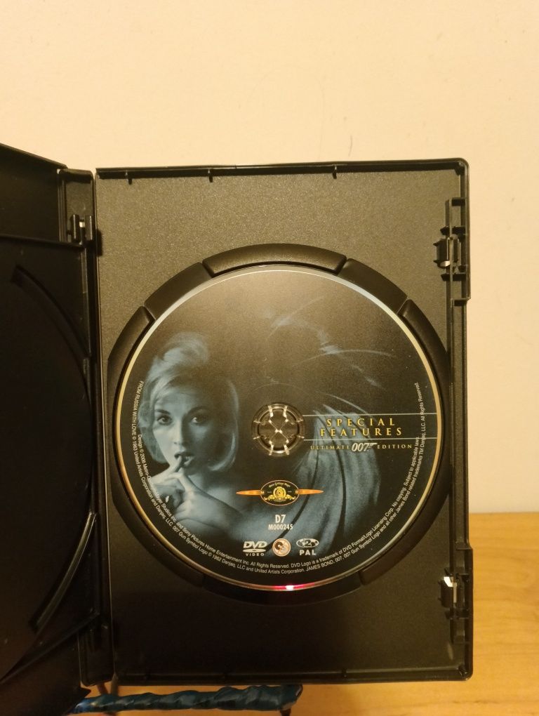 Nowa DVD płyta James Bond 007 "From Russia with Love"