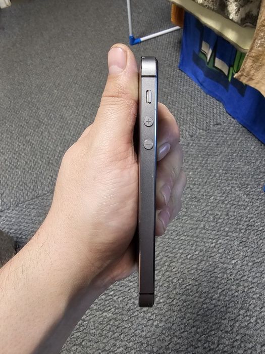 Продам Iphone 5S / Айфон 5С А1533