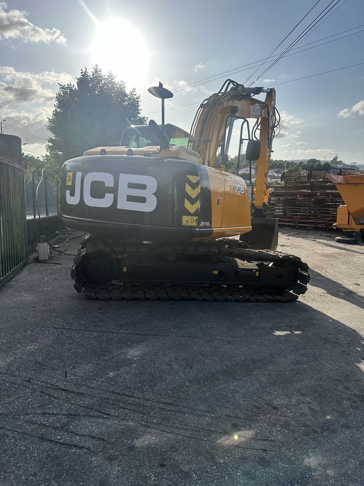 Giratoria KCB JS145