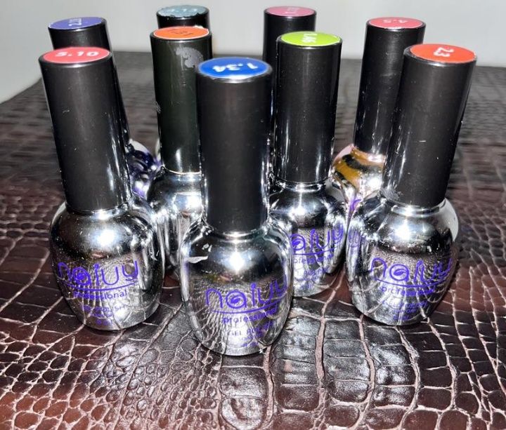 Гель лаки, фарби,гелі,все для манікюру педикюру