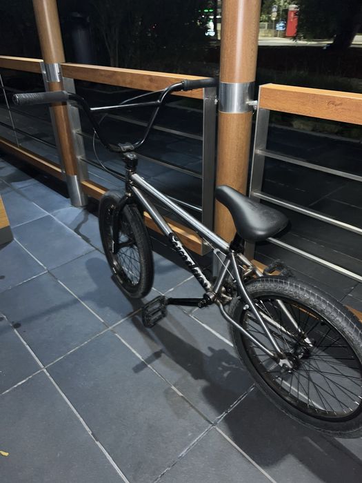 Vendo bmx poucas marcas de uso