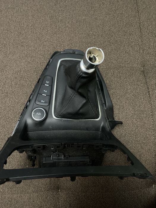 Кожух перемикання передач, рамка, тунель Ford focus