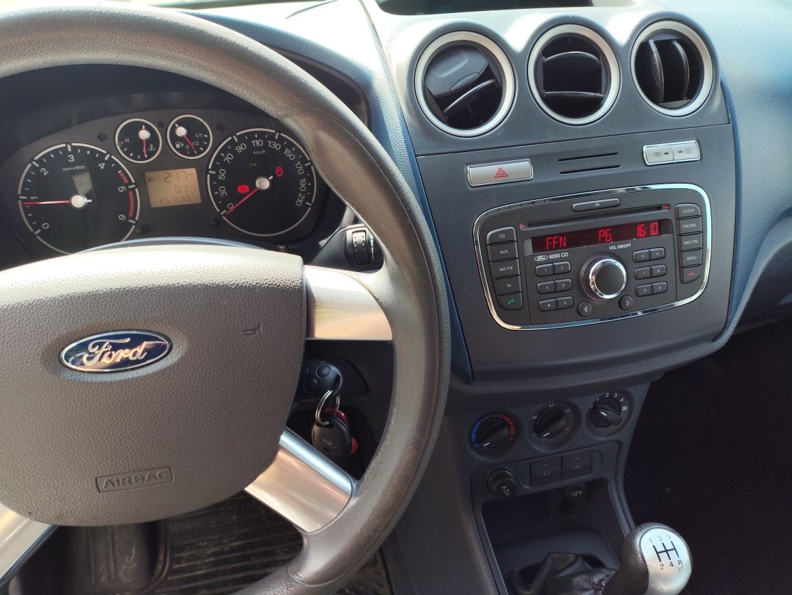 Ford Connect 1.8tdci, orginalny przebieg,klima