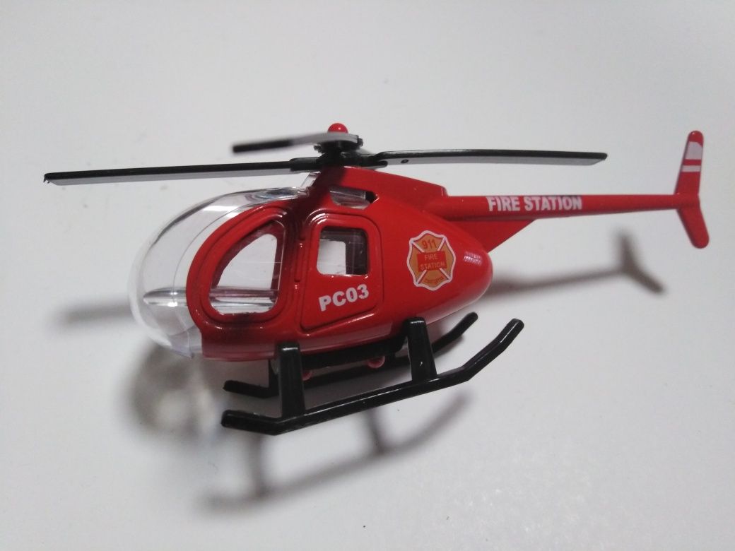 Metalowy helikopter skala 1:64