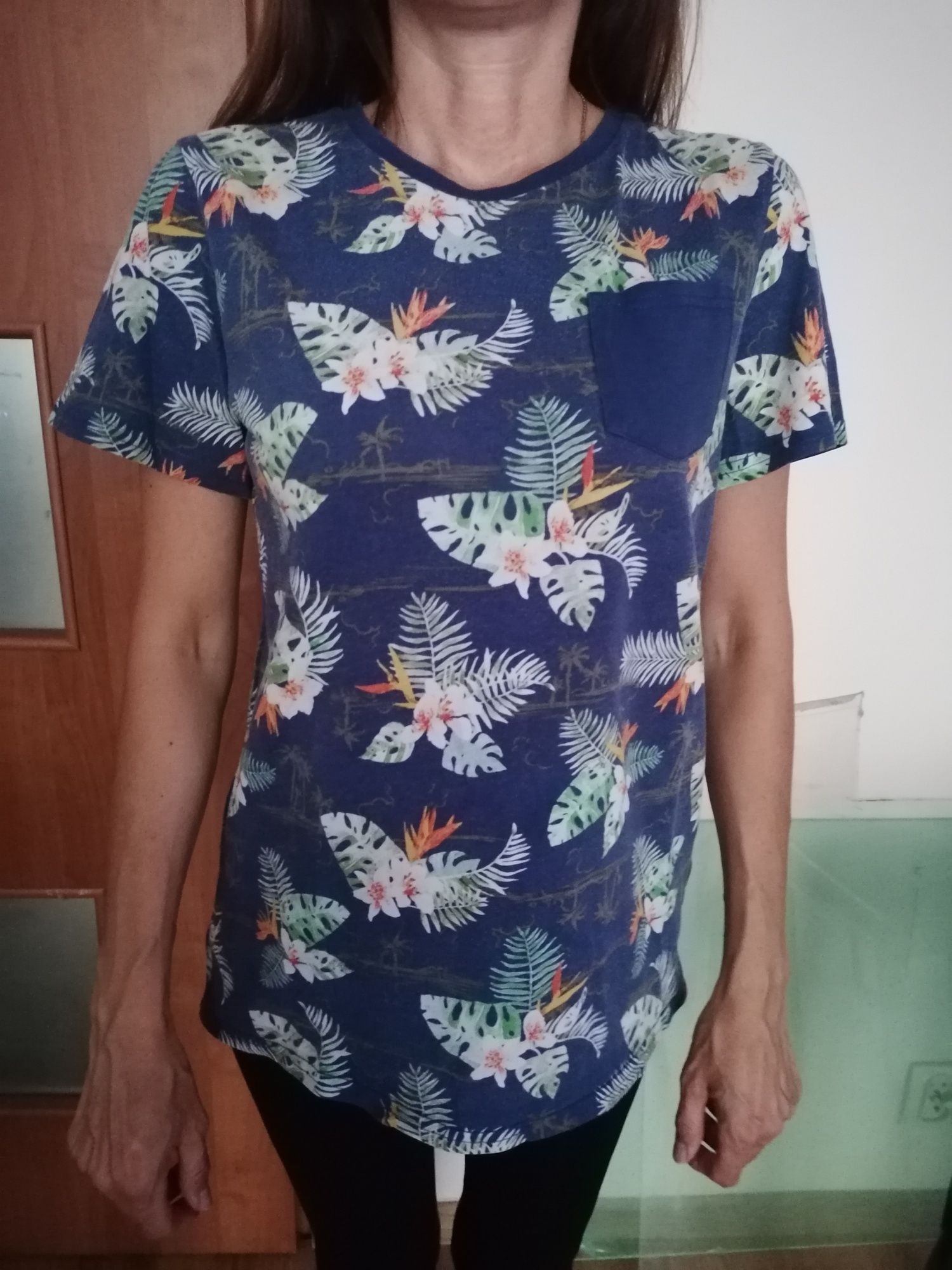 T-shirt loog 158 /164 w kwiaty, bluzka