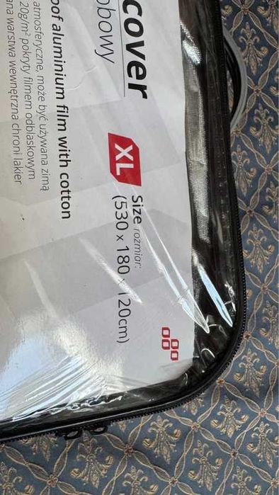 Plandeka/Pokrowiec na auto