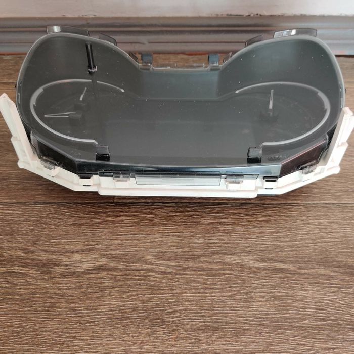 Панель приборов TOYOTA.