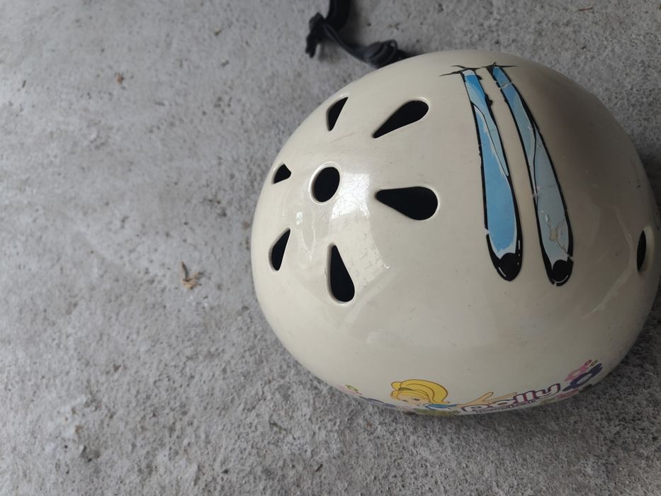 Kask narciarski dziecięcy