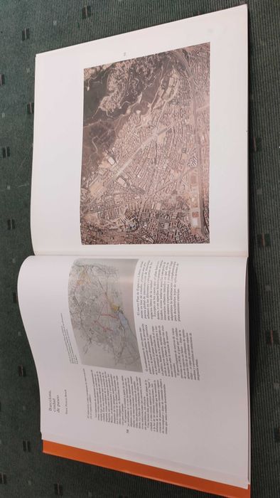 Barcelona Espacio Publico Homenage a Josep maria Serra Marti