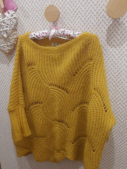 Об'ємний  світер, трапеція