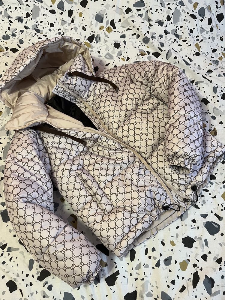Куртка принт gucci
