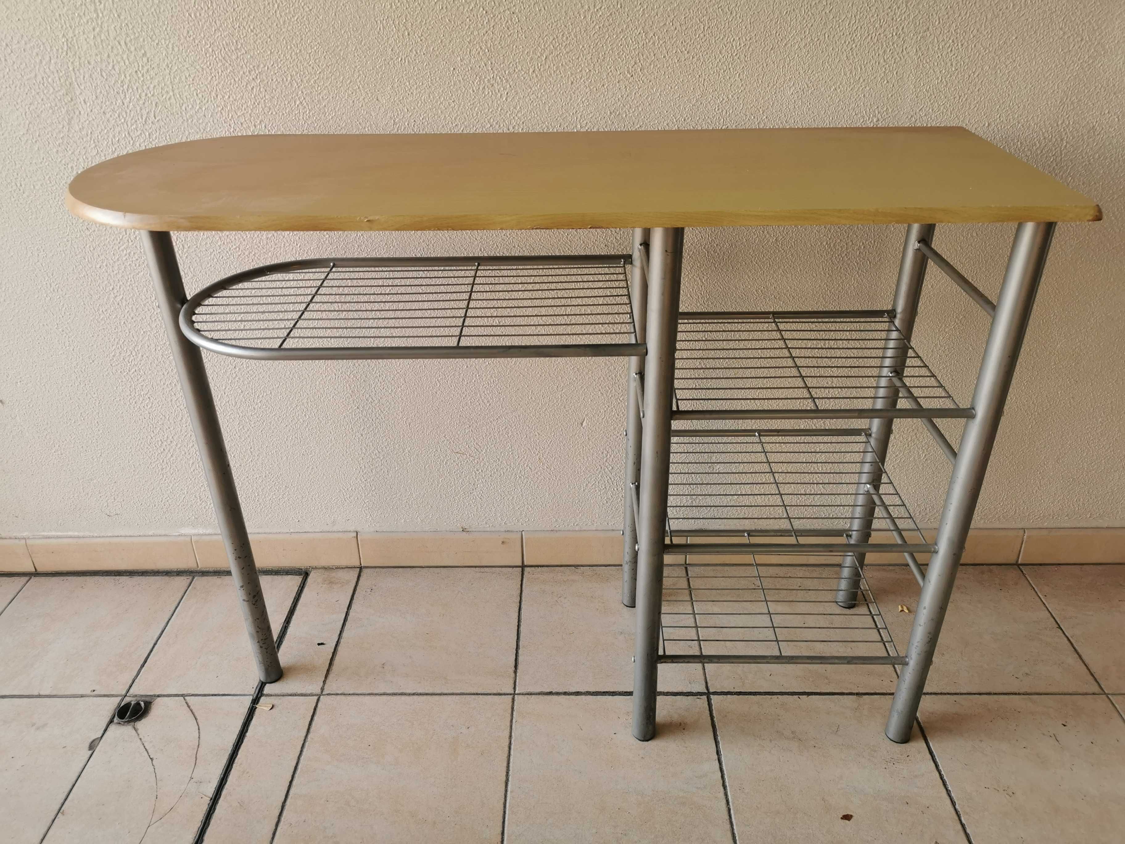 mesa de apoio / balcão