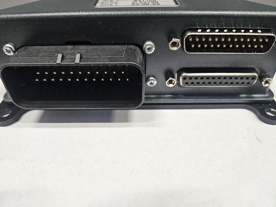 *Części*SVAB*Rototilt*Engcon*SMP*Steelwrist*Moduły*Sterowniki*Kable*