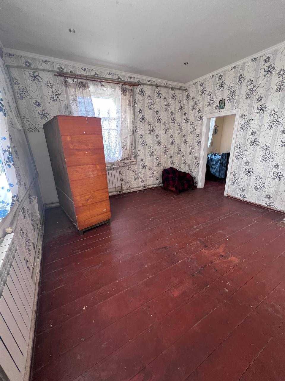 Продається частина будинку з власним подвір’ям, 43 м², смт Козелець