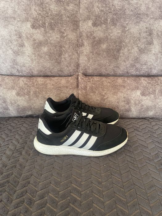 Кросівки Adidas Iniki