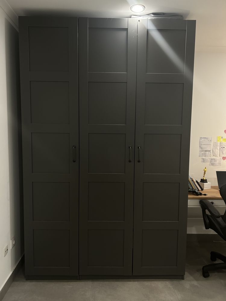 Roupeiro 3 portad - Ikea Cinza