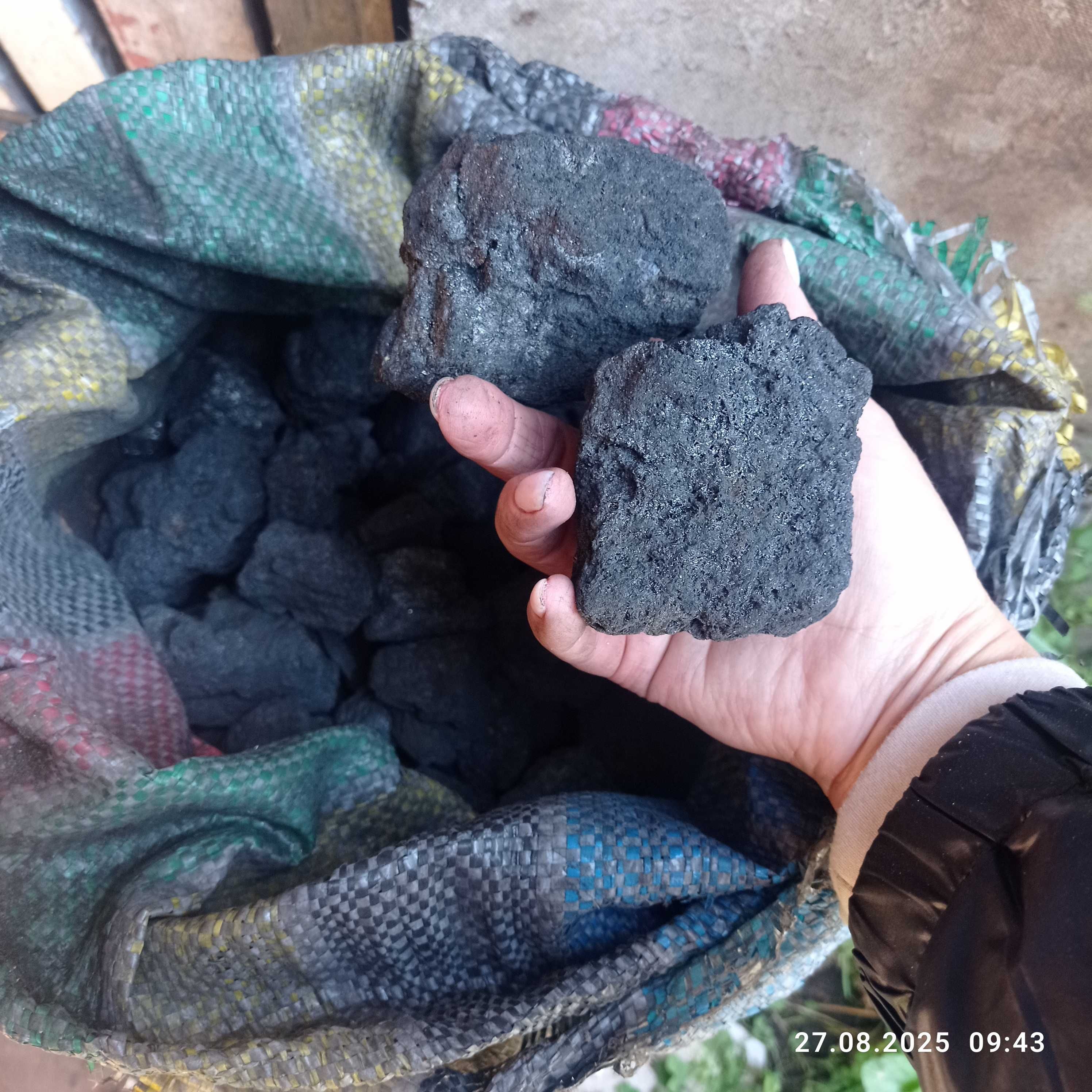 Продам вугілля кокс в мішках.