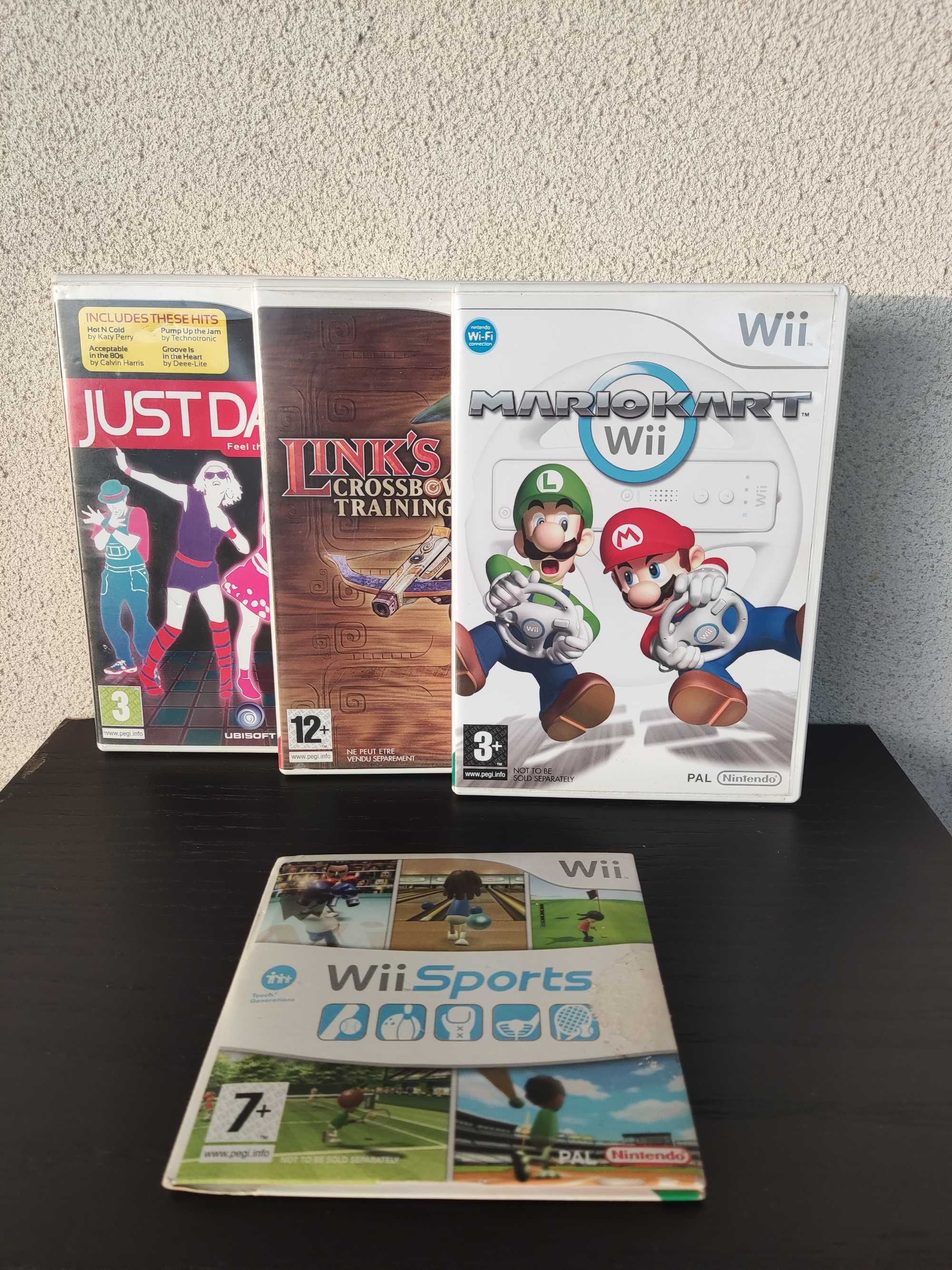 Consola Wii Branca (ver. 1) + 2 Wii MotionPlus + 1 Nunchuck + 4 Jogos