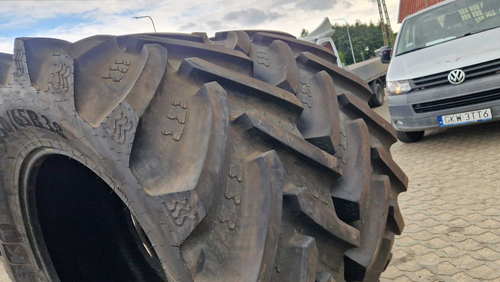 650/65r38 650/65-38, 580/70r38 BKT 95% bieżnik