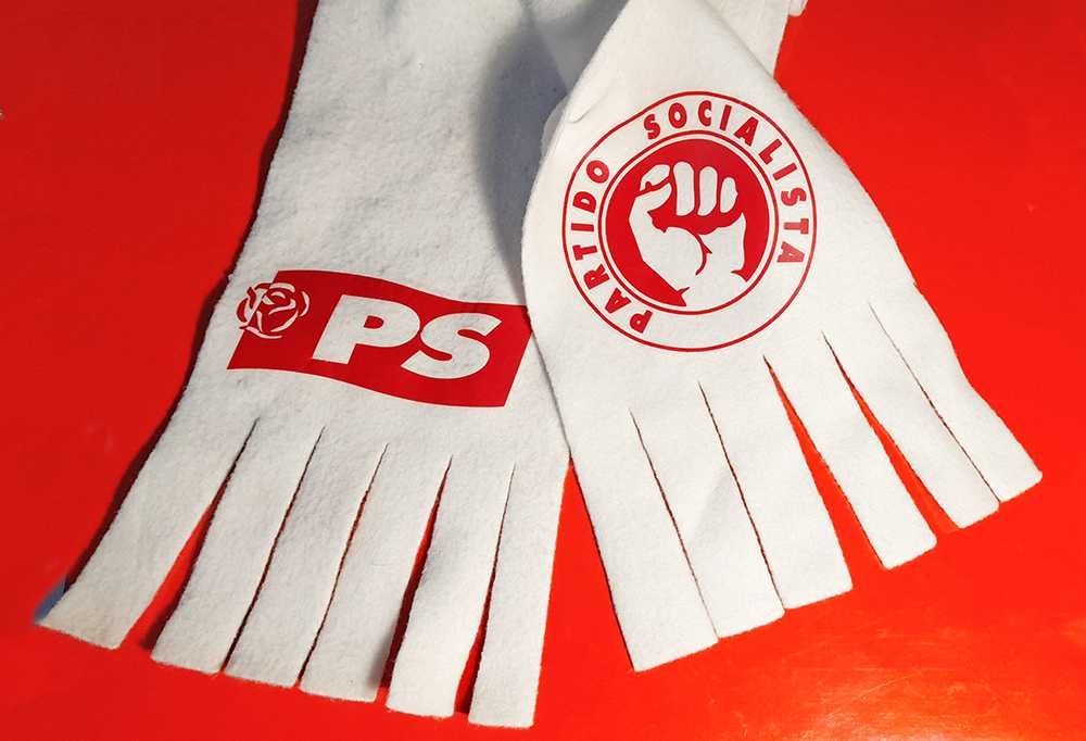 Pins, Alfinetes, Emblemas, Cachecol Partido Socialista Final 1970