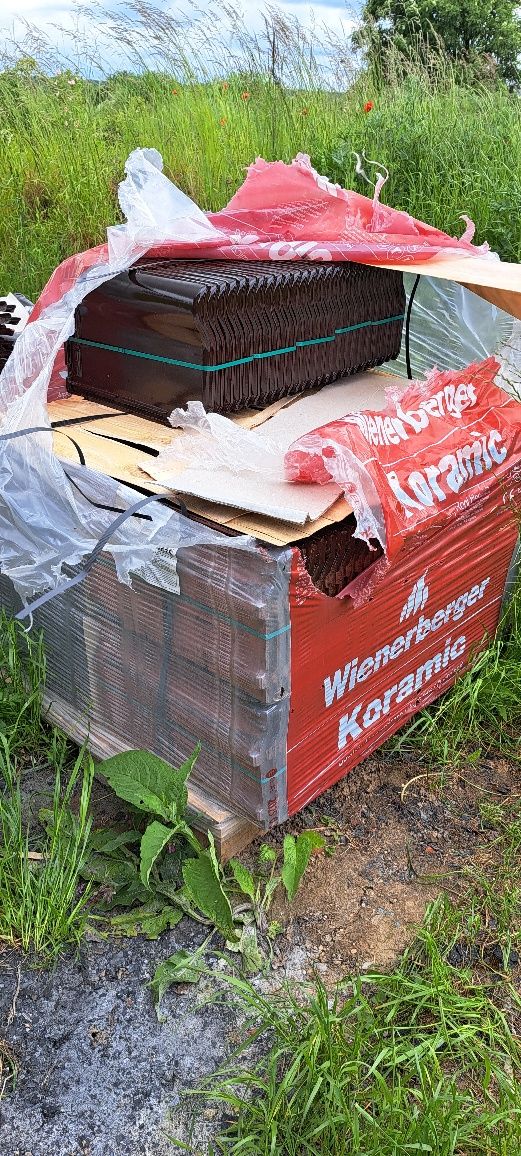 Dachówka koramic alegra 9 ciemnobrązowa szlachetna