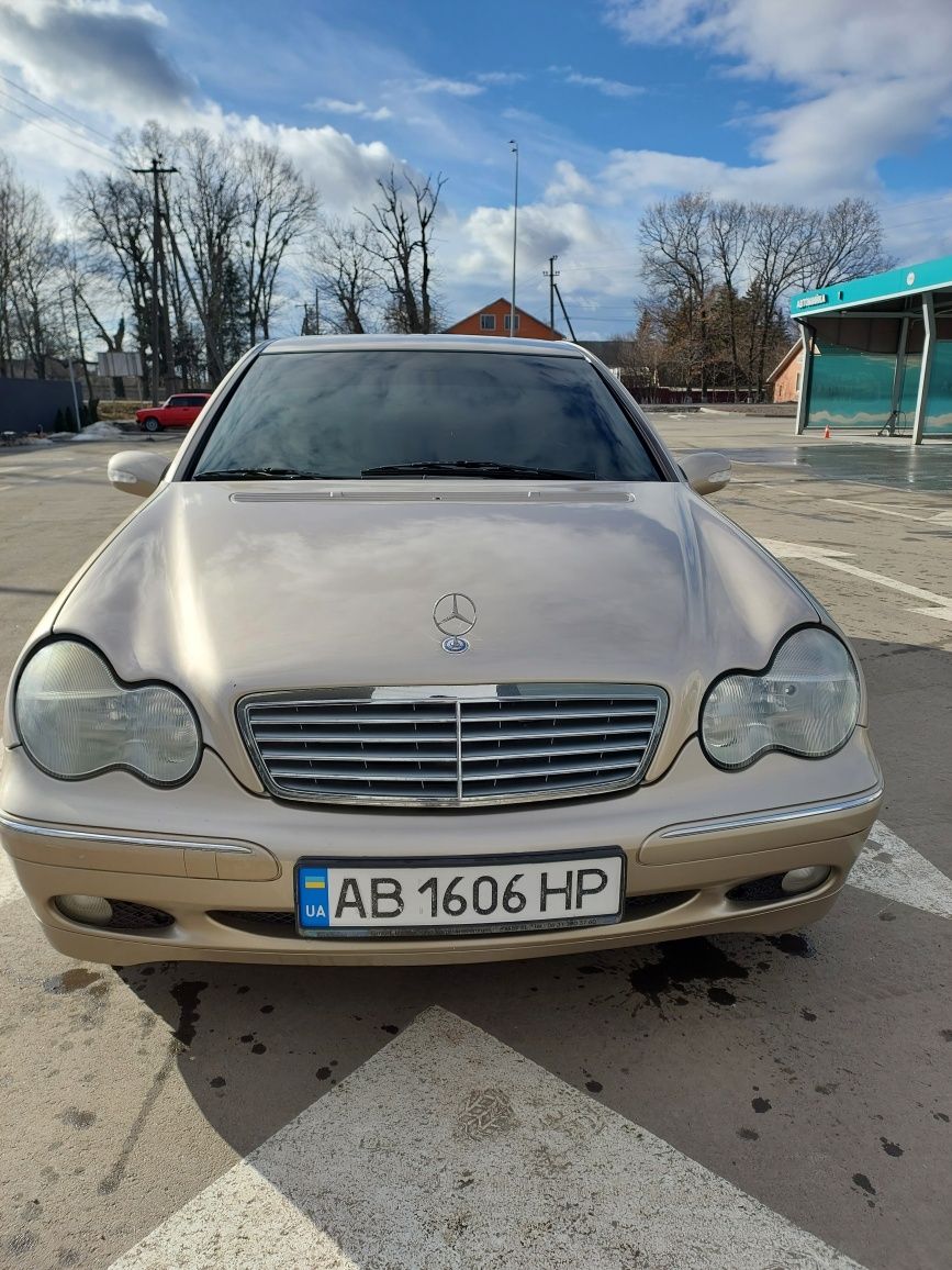 Продам Mercedes-Benz C200 w203 кузов