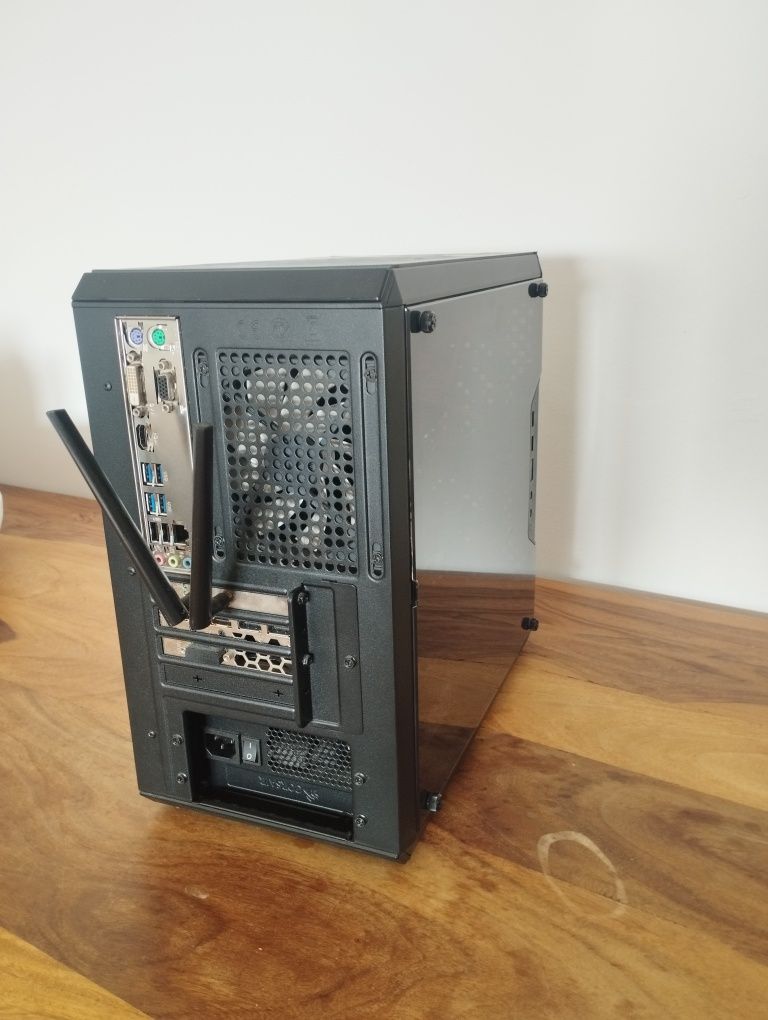 Pc Ryzen 5 2600, Rx 580 8Gb, 16 GB RAM, WiFi