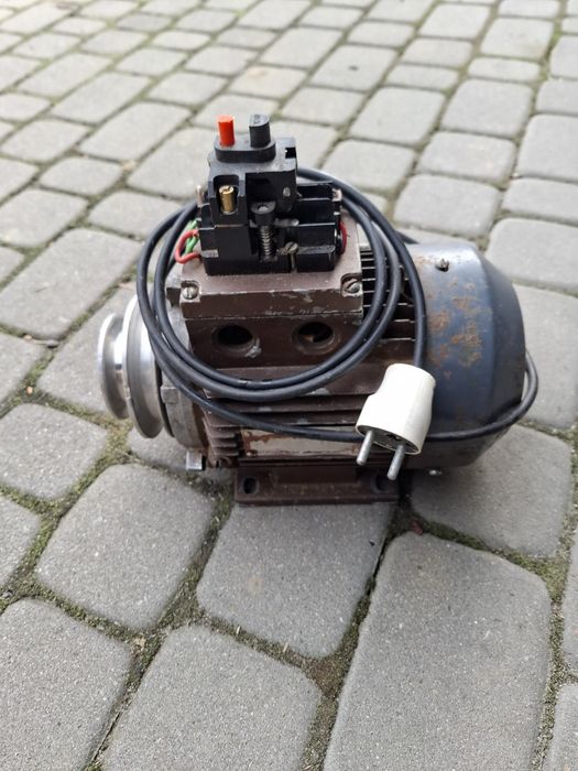 Silnik elektryczny jednofazowy 220v wysokoobrotowy z kołem pasowym