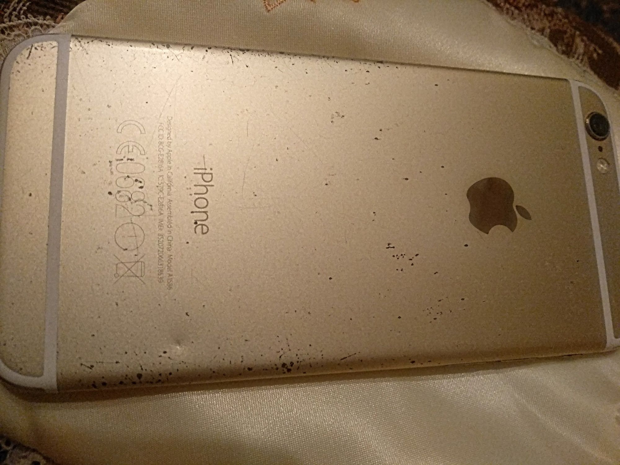 Телефон iPhone 6