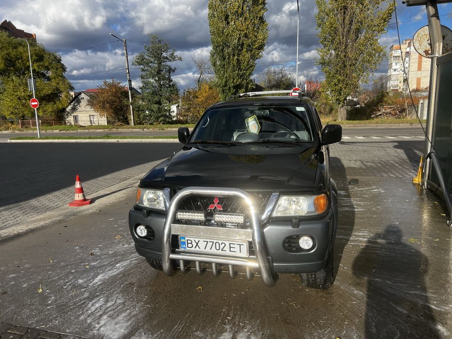 Продом Міцубісі поджеро спорт 1