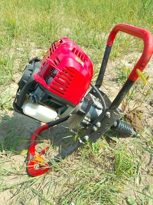 Оренда чотирьохтактного мотобура в Борисполі. Оренда віброплити .