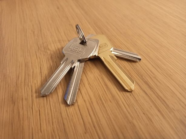 Dorabianie kluczy mieszkaniowych, kopiowanie breloków kart RFID Bytom