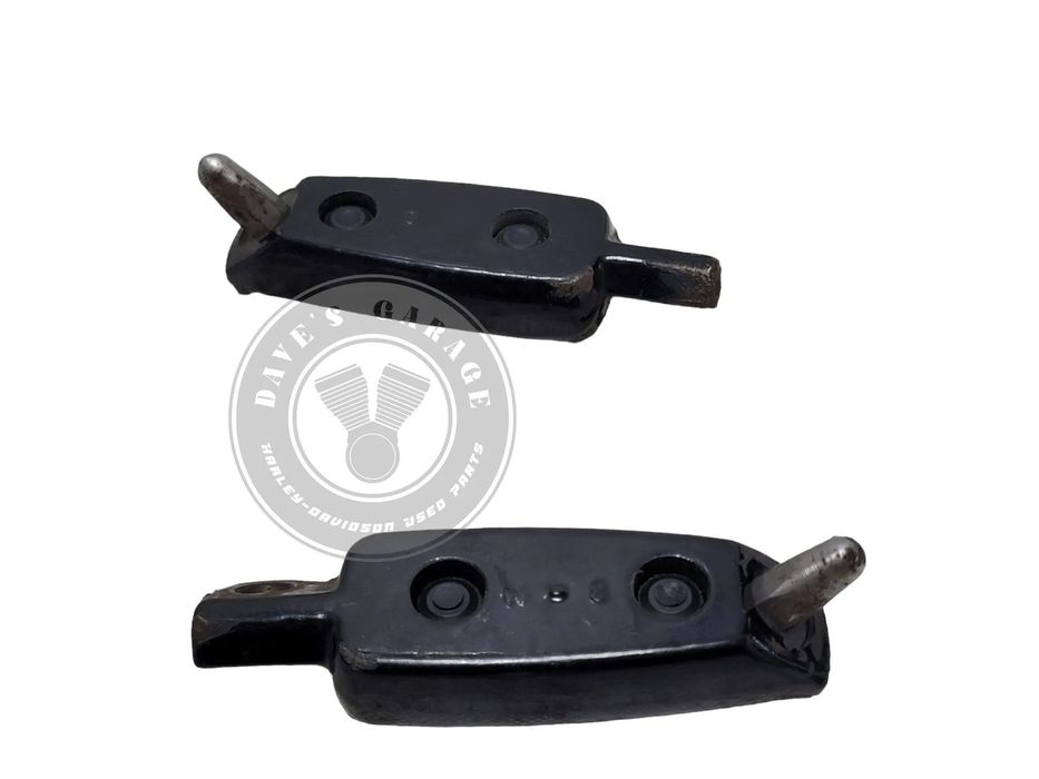 Podnóżki Harley Davidson Sportster V Rod 33134-07CAZ 33135-07CAZ
