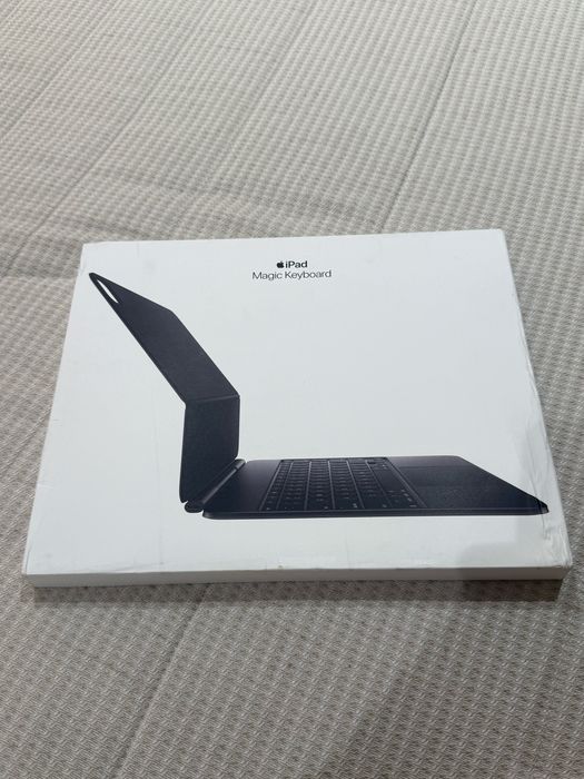 Pack Apple Ipad Pro 2024 13” M4 + Magic Keyboard + Apple pencil