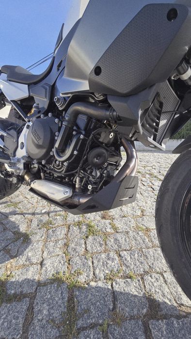 BMW F900XR 9/24 1000km Nova