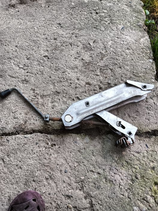 Podnośnik samochodowy