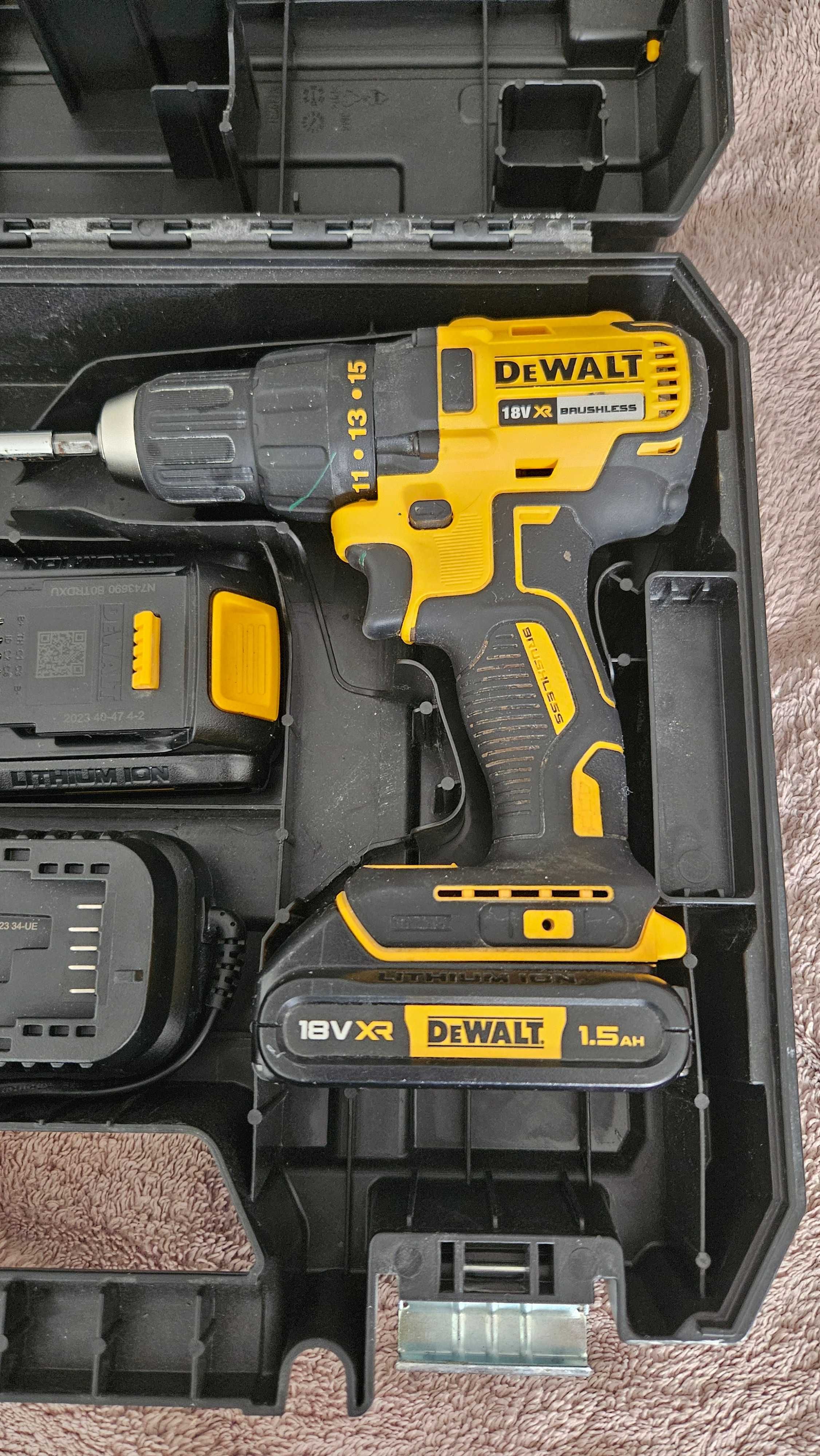 DeWalt DCD7772ST Zestaw 2x Aku, Ładowarka