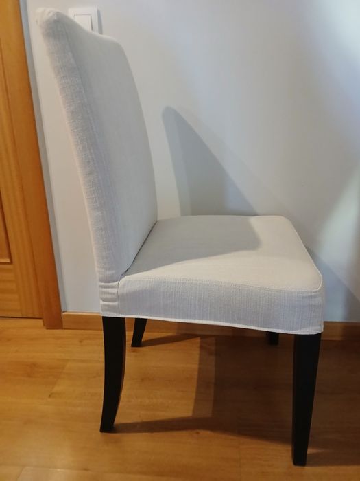 Conjunto de seis cadeiras de sala de jantar