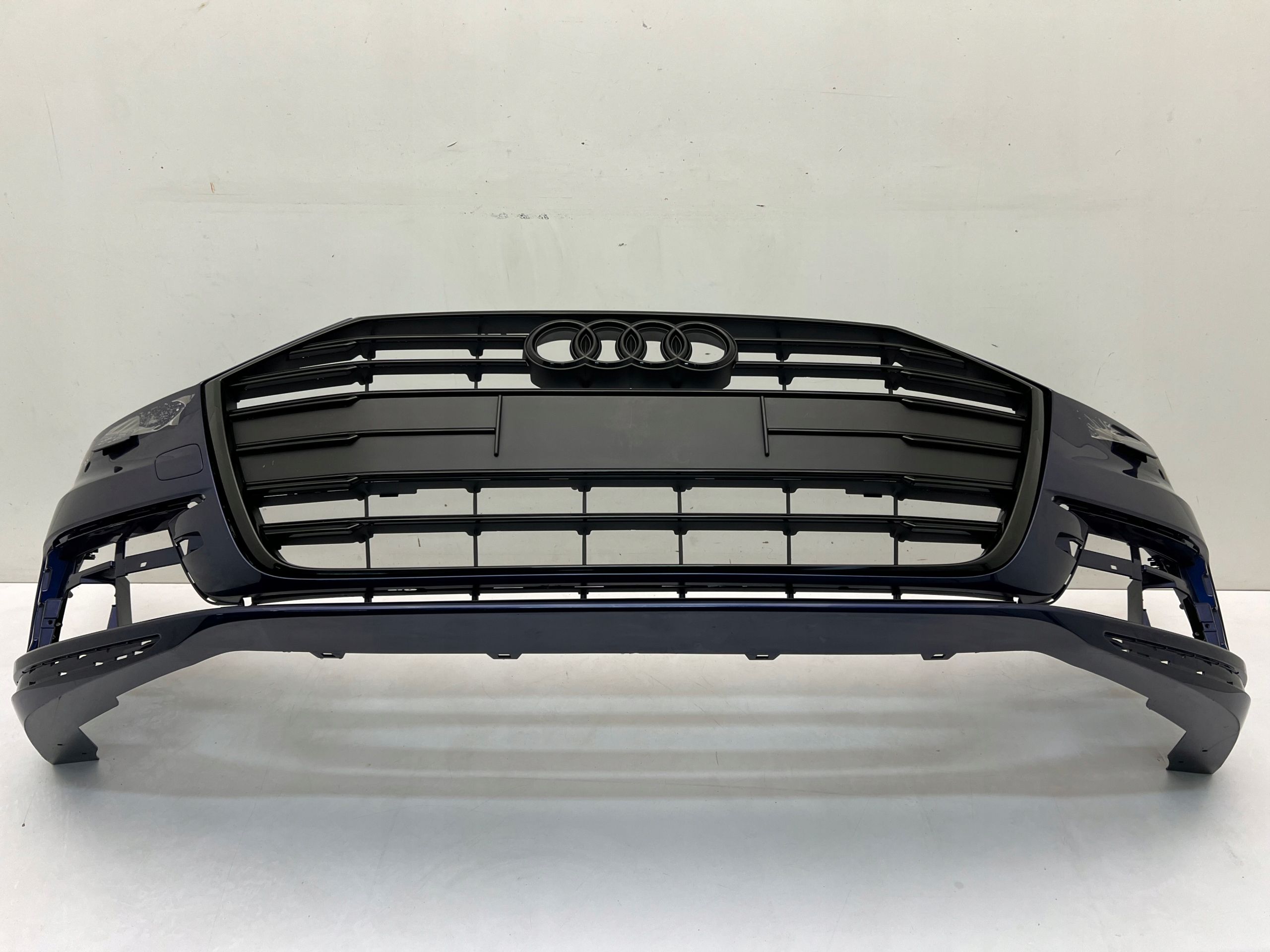 Audi A8 D5 4N0 Zderzak Przedni Atrapa Grill Nowy Oem N 2017