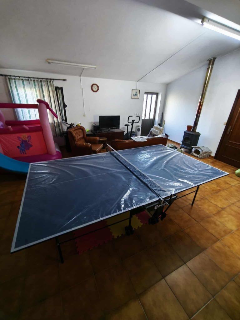 Mesa de Ténis de Mesa (mesa pingpong) (nunca usada ainda dentro da cai